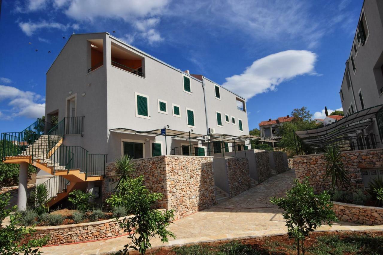 Apartments Kala Mendula Сутіван Екстер'єр фото